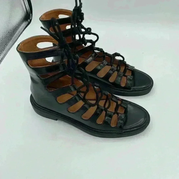 Urban Outfitters Women’s Patent Leather Open Toe Shoes Size 6 - Picture 4 of 6